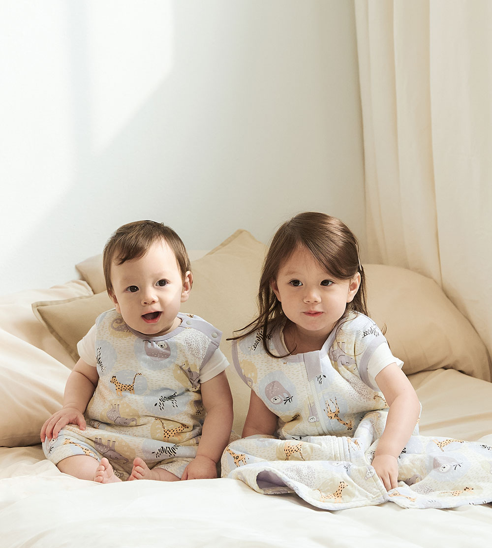 Lightweight Optimum Temp. Sleep Suit-Monster War