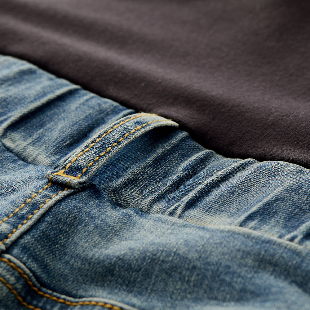 Asymmetric Hem Maternity Skinny Jeans