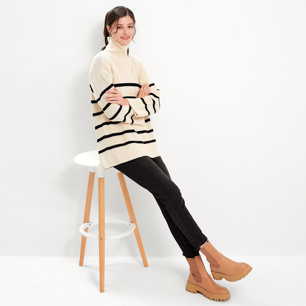 Asymmetric Hem Maternity Skinny Jeans