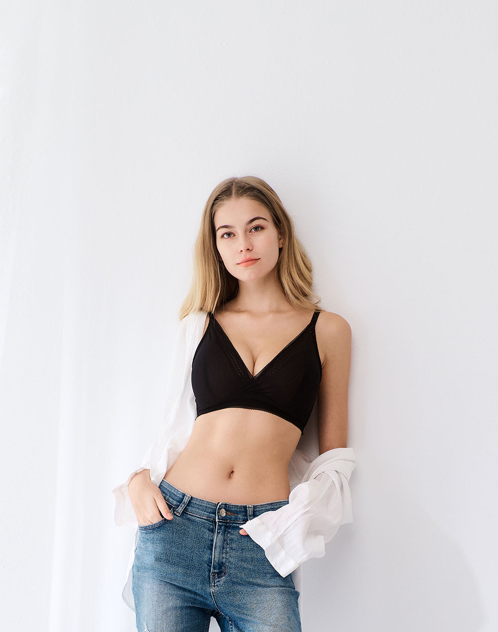 Breezy Lace Crossover Maternity & Nursing Bra